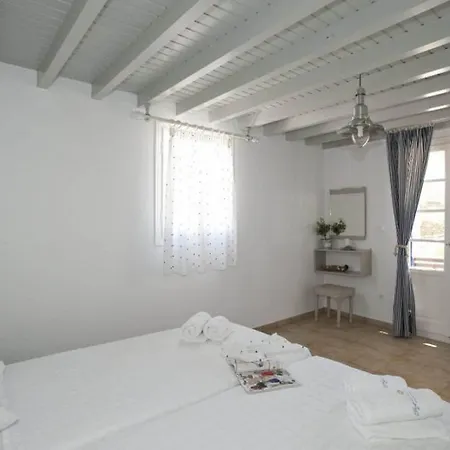 Apartment Gryparis' Club