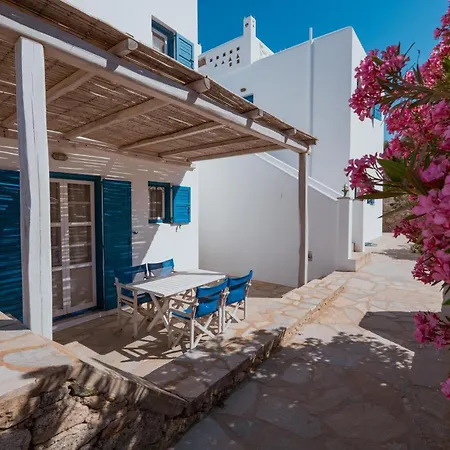 Gryparis' Club Apartment Mykonos Town